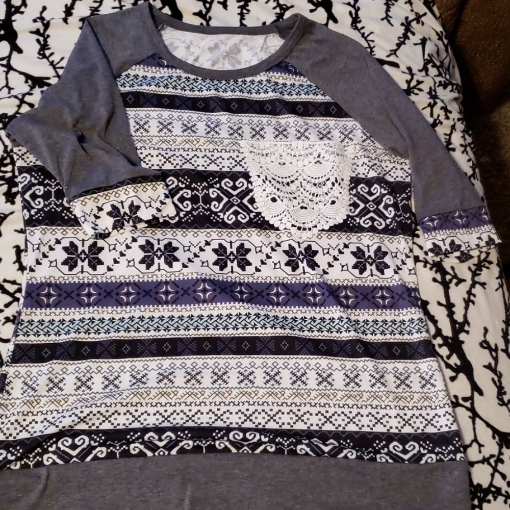 Ella and Roo 3/4 sleeve tee